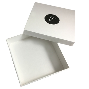 T-shirt Paper Box